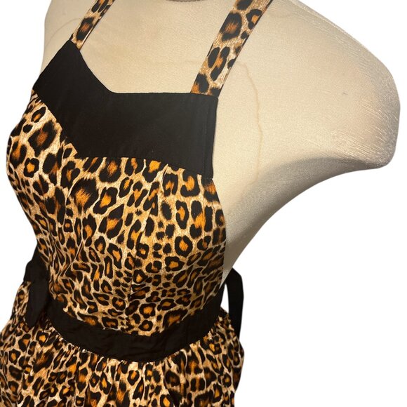SUGAR BABY APRONS Leopard Print O/S 2 Pockets 100% Cotton Black Bow and Ties - Picture 3 of 8